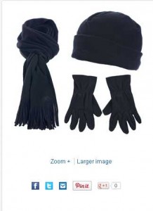 Un bonnet , une paire de gants, une écharpe pour moins de 4 euros port inclu