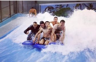 nicki surf