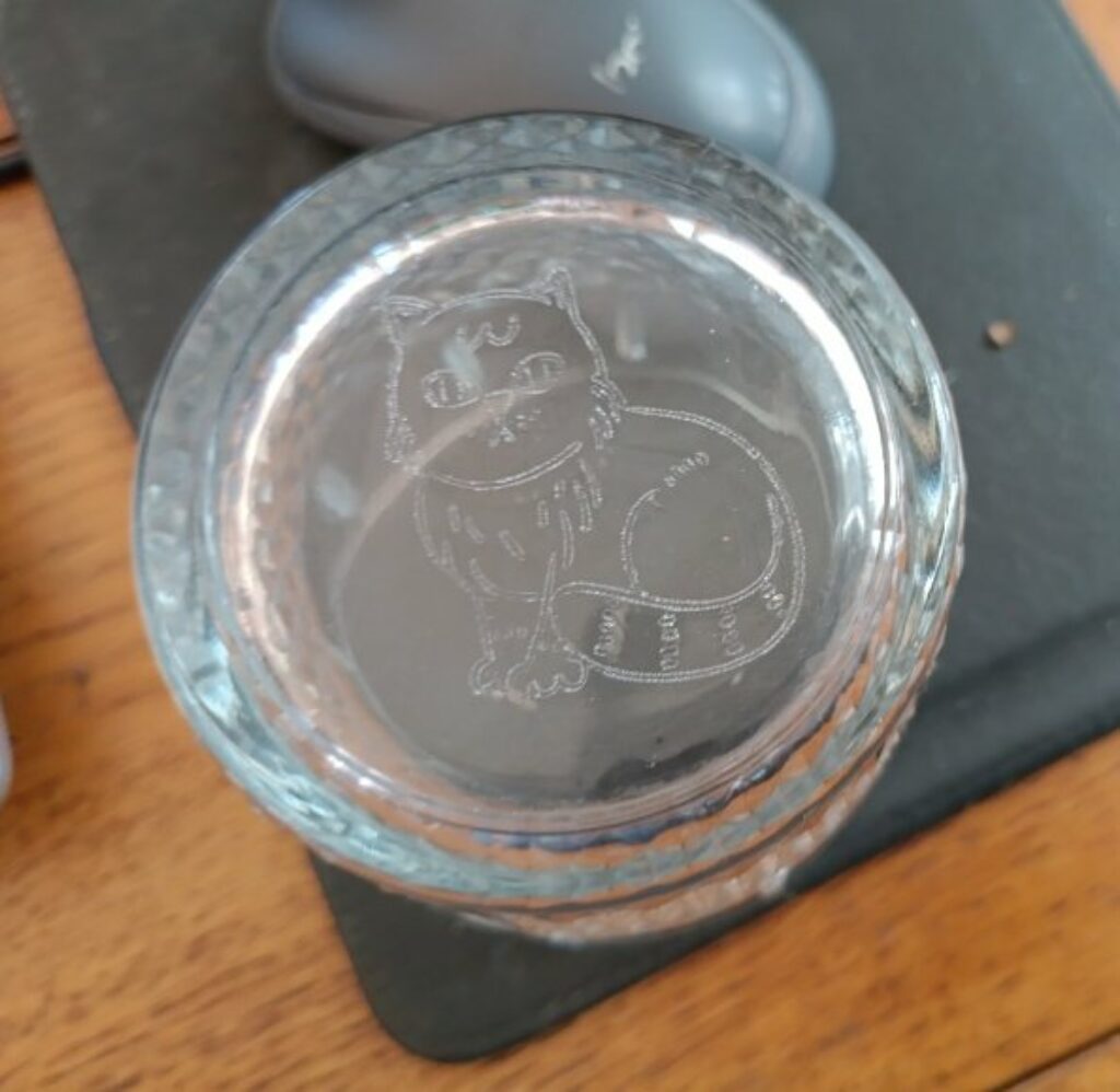 gravure fond de verre