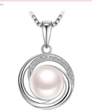 Bon plan bijoux : Moins de 10€ le collier en argent avec pendentif avec une perle rose