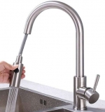 42.99€ le mitigeur cuisine à douchette Homelody-Desfau