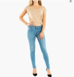 Jeans Levi&rsquo;s 711 femmes pas cher à 40€