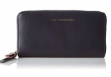 47€ le portefeuille femmes Tommy Hilfiger Classic Leather (99€ sur le site officiel)